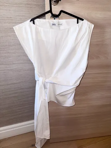 ZARA asimetrični pamučni top na jedno rame XS