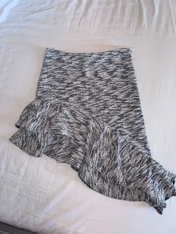NOVO ZARA asimetrična bukle mini suknja vel XS