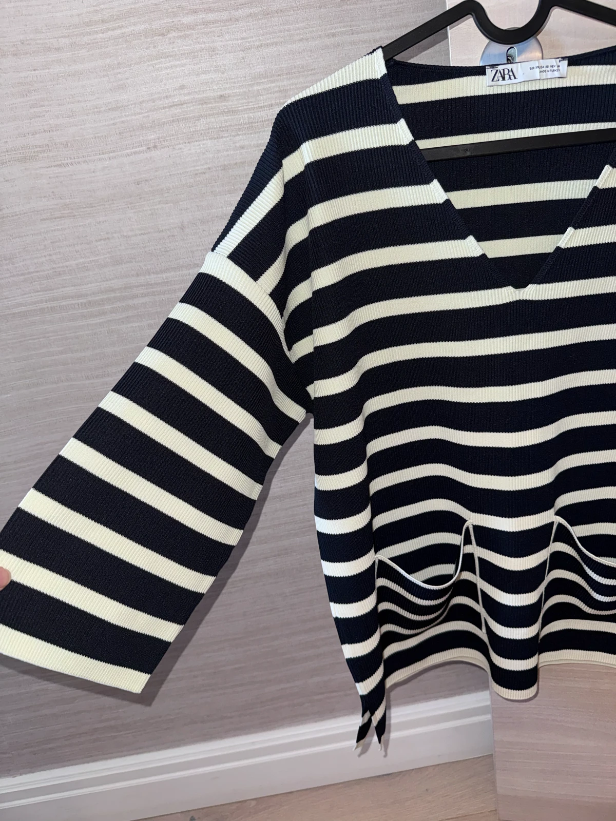 NOVO ZARA preudoban pleteni komplet na pruge