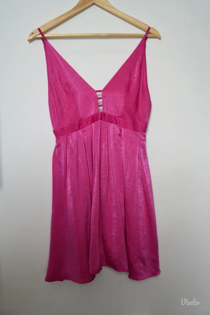 Pink svečana haljina vel 36