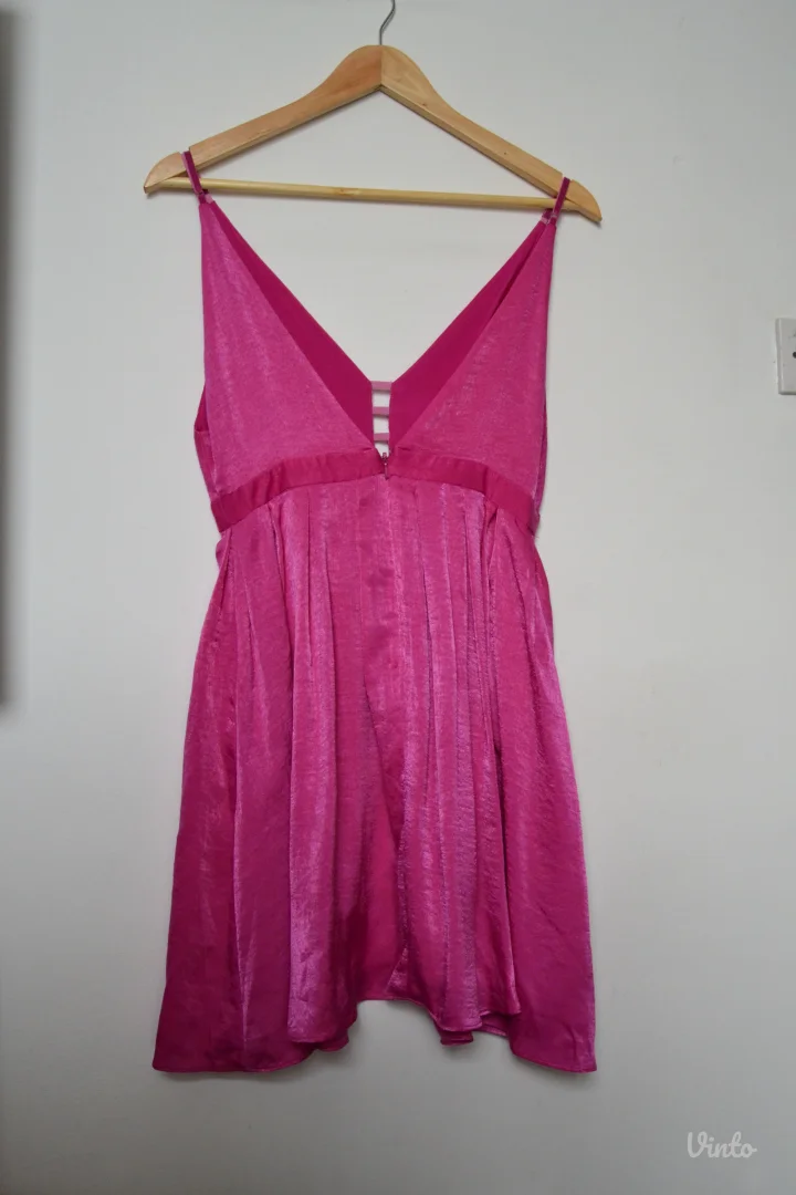 Pink svečana haljina vel 36