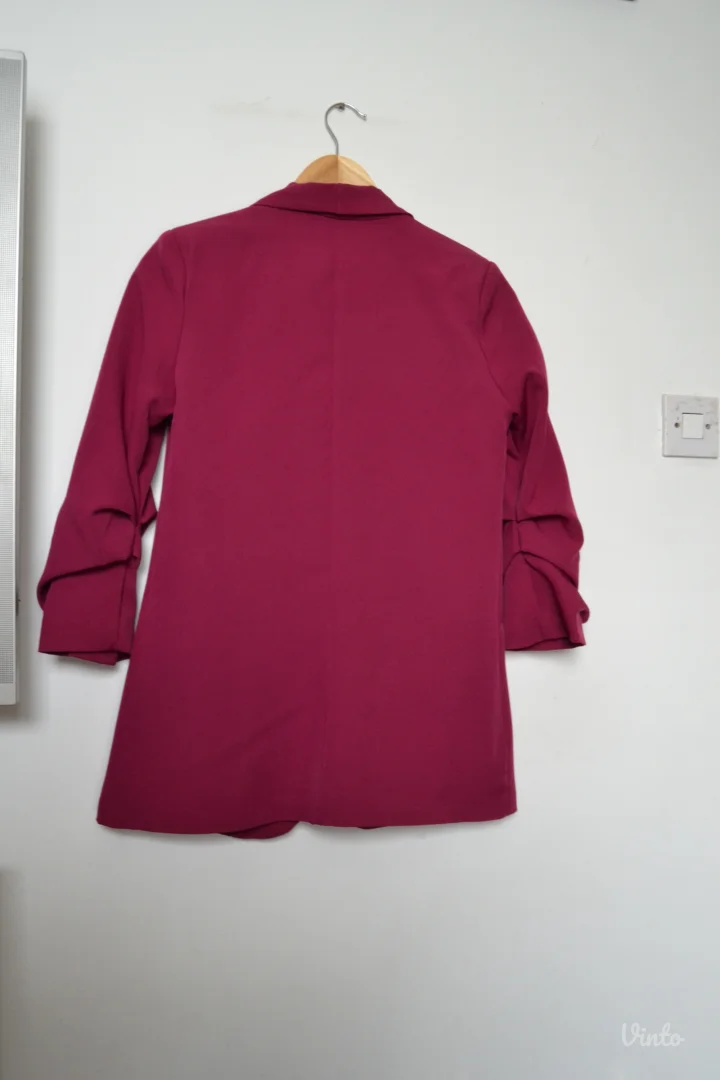 Sako bordo/magenta sa 3/4 rukavima vel 36