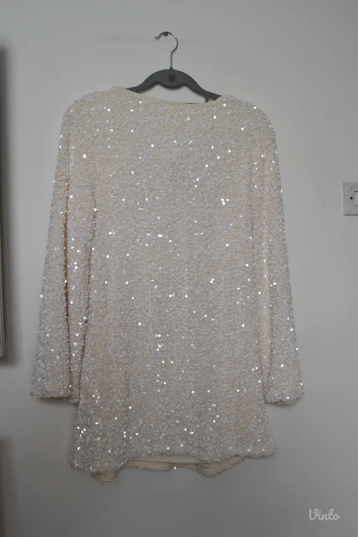 H&M bela haljina sa crnom mašnom vel 36