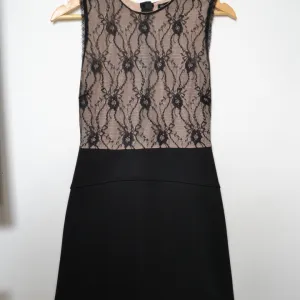 Crna svečana haljina sa čipkom vel 36