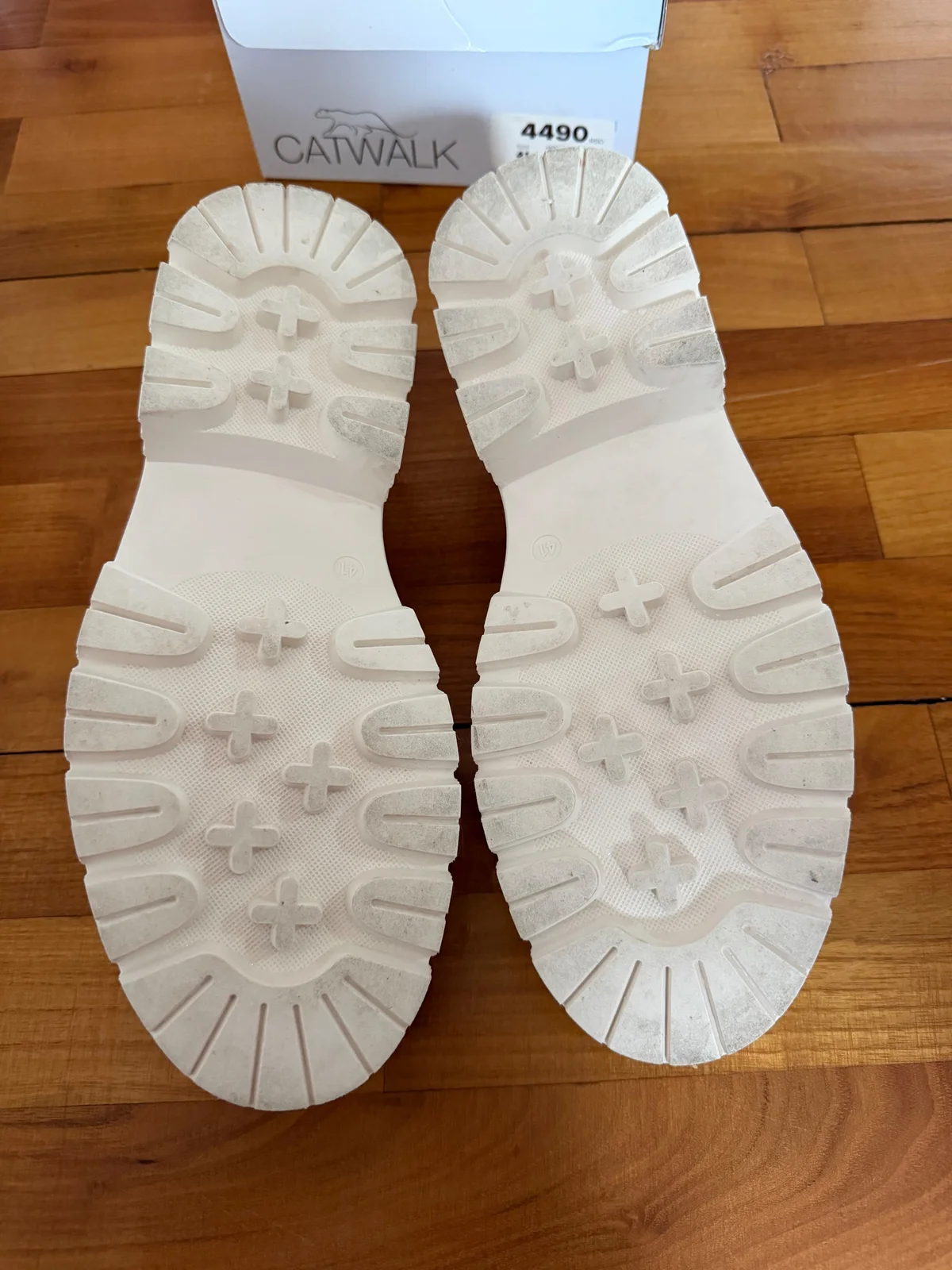Krem-bele loafers 41 (mokasine, lofersice, loafersice)