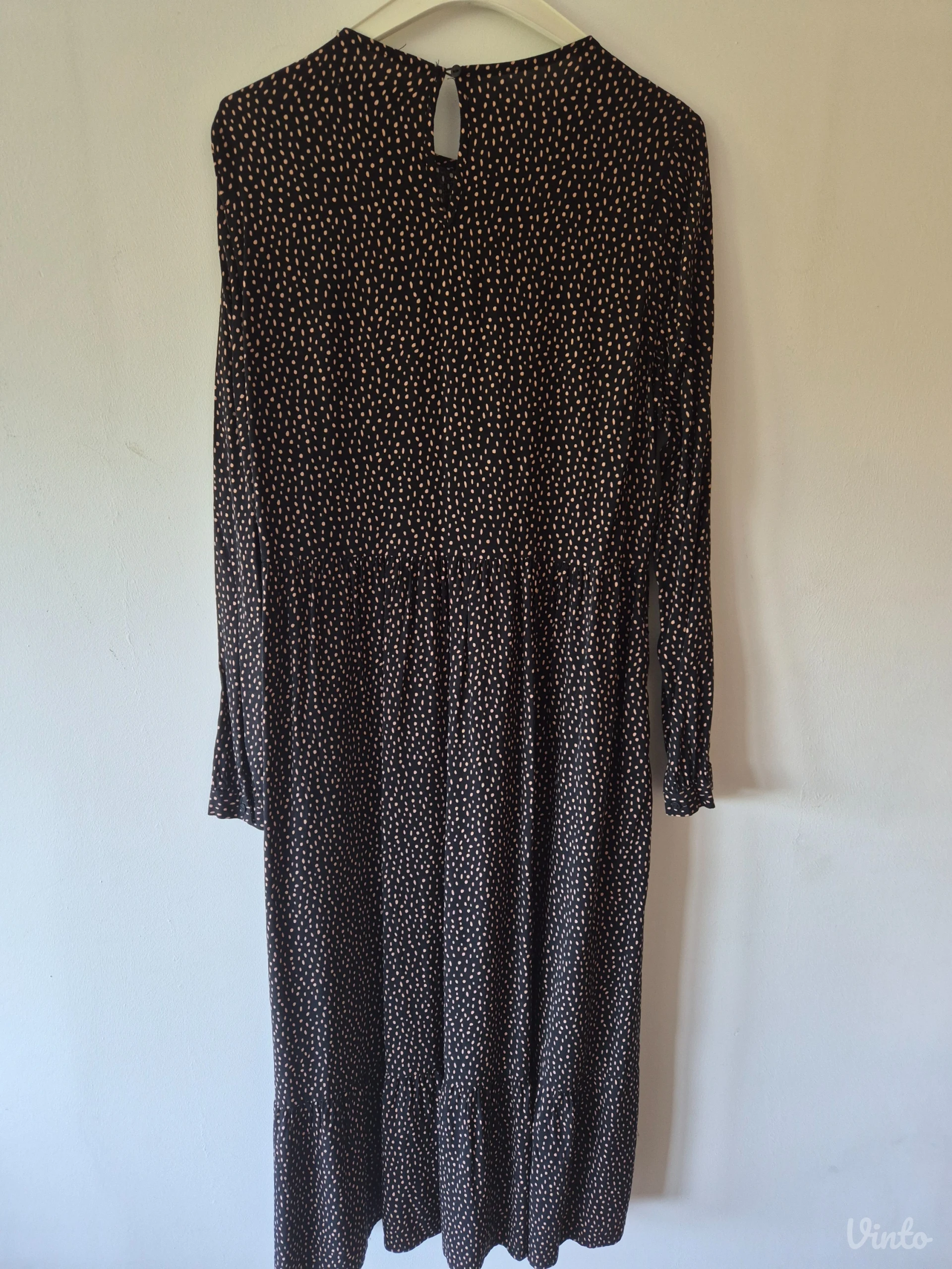 Reserved haljina