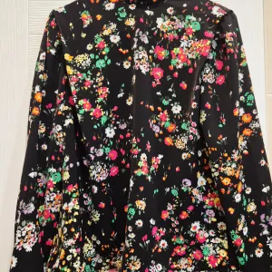 HM bluza
