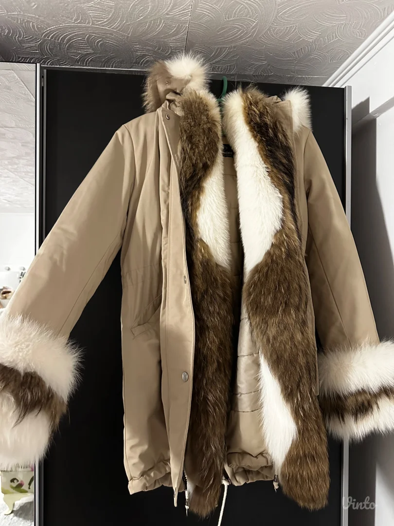 Jakna sa prirodnim krznom