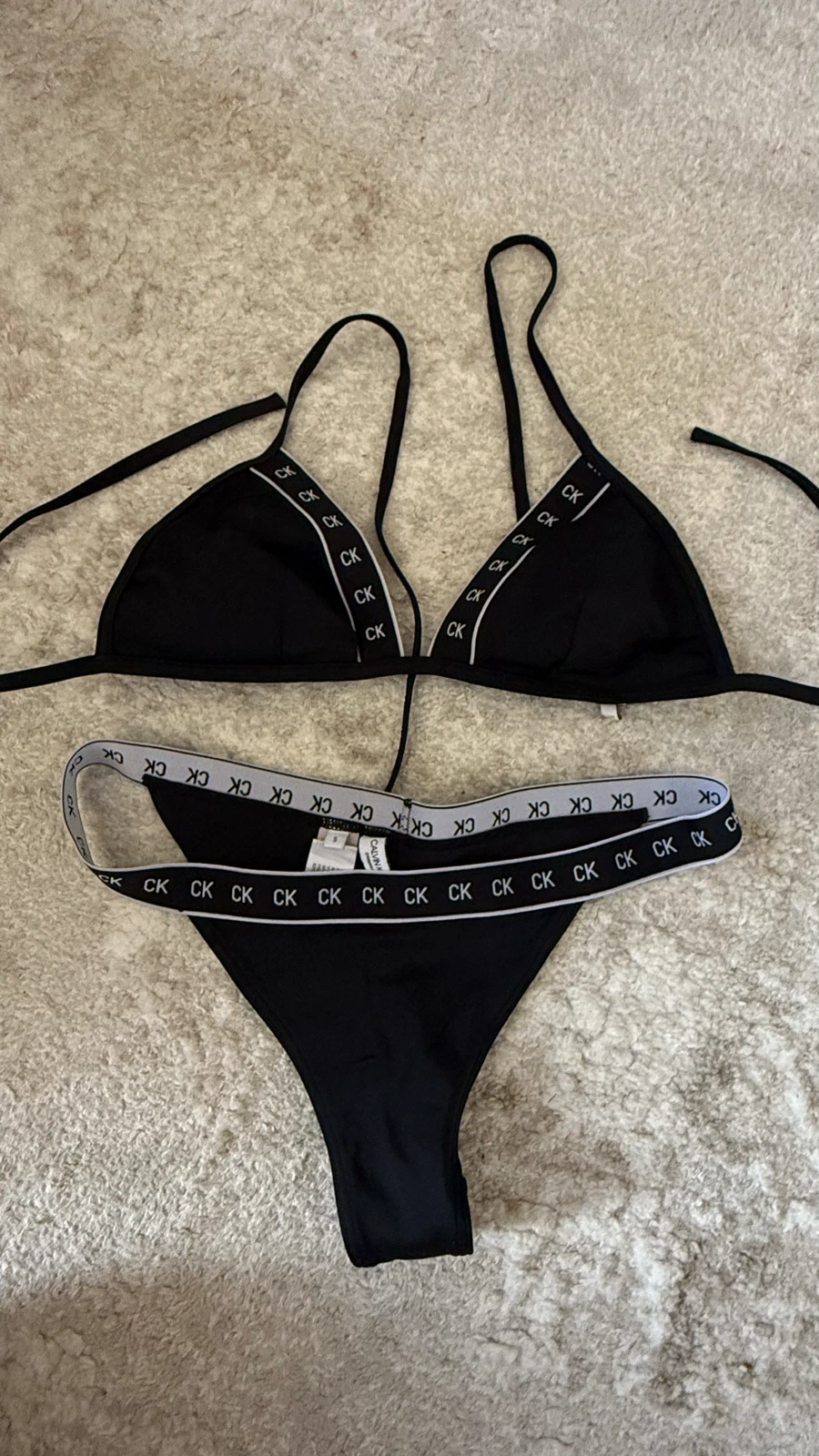 Calvin klein kupaci