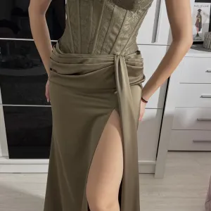 Nova haljina