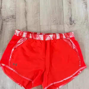 under armour šorts