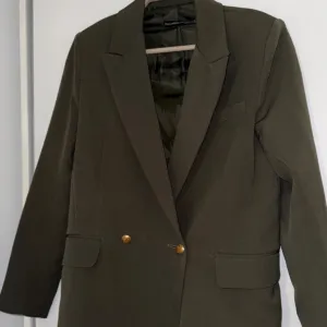 Novi Komplet sako i pantalone
