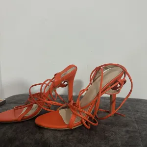 nove sandale