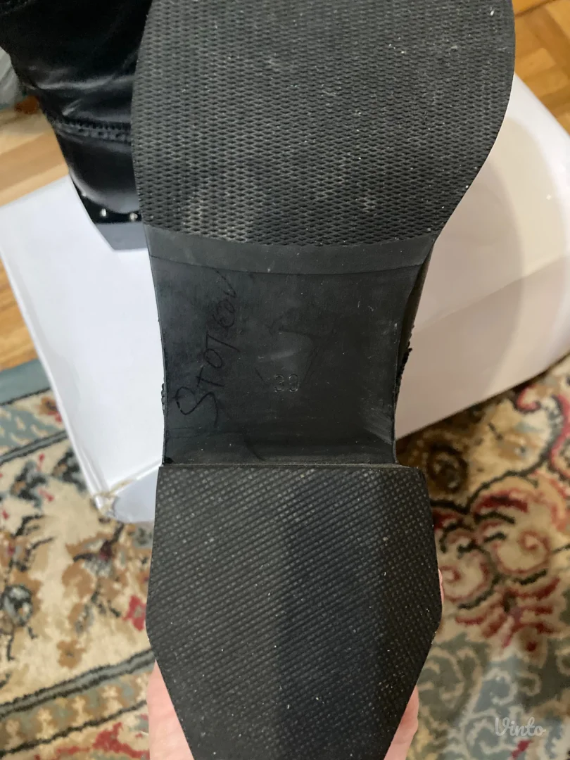 Kožne duboke top model