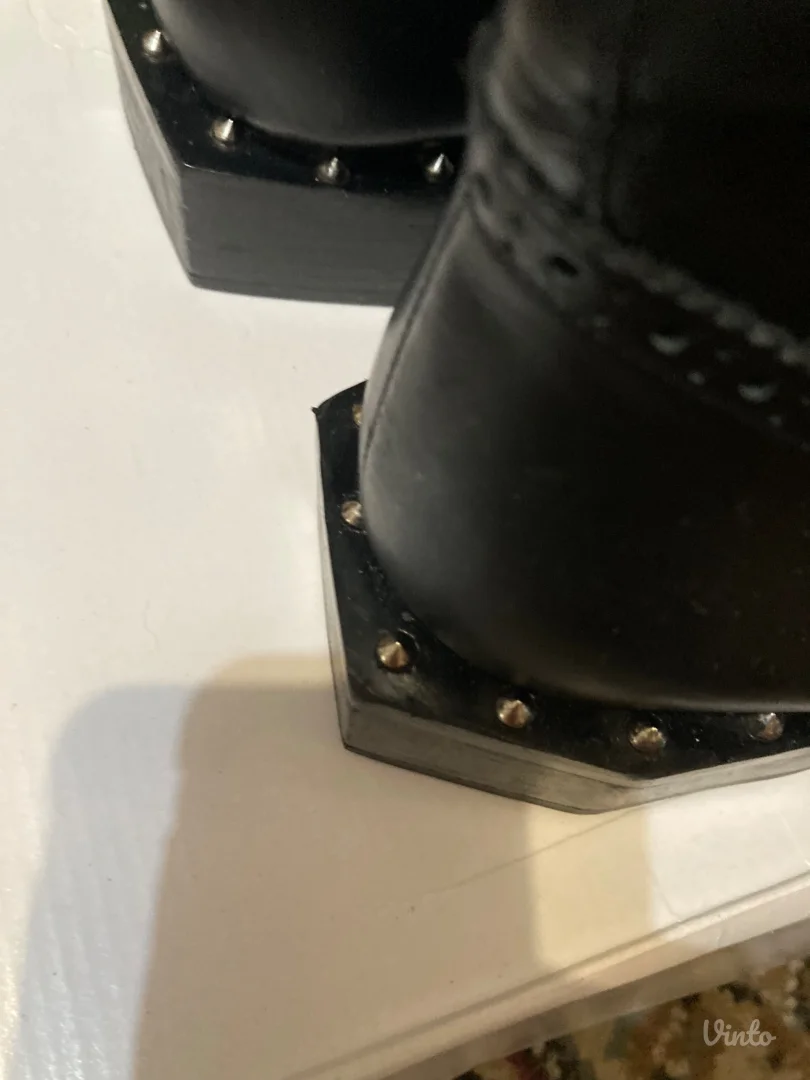 Kožne duboke top model