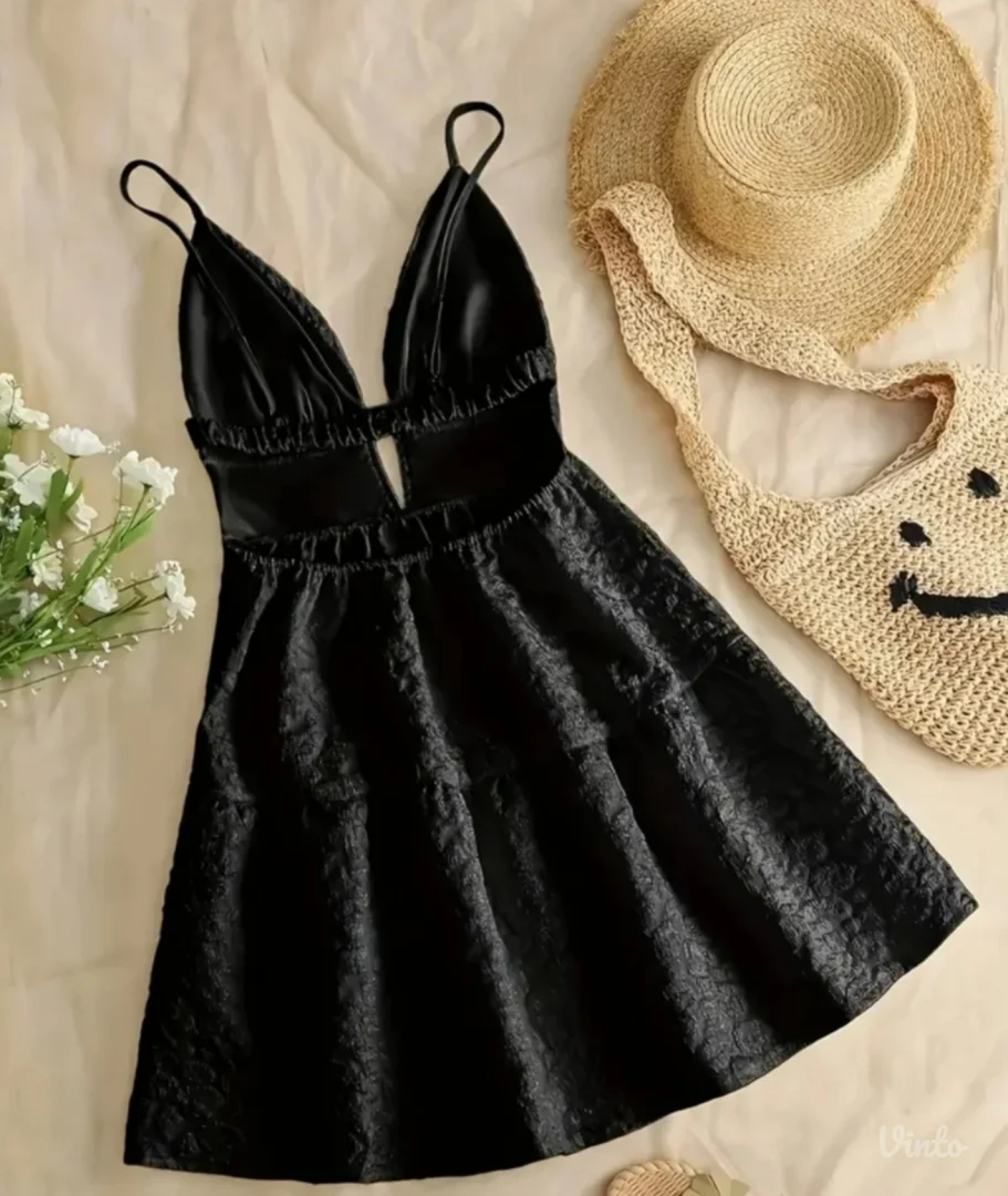 Haljinica gola leđa