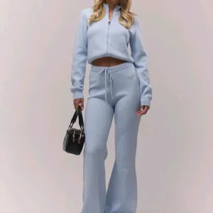 Trikotažni kompletić