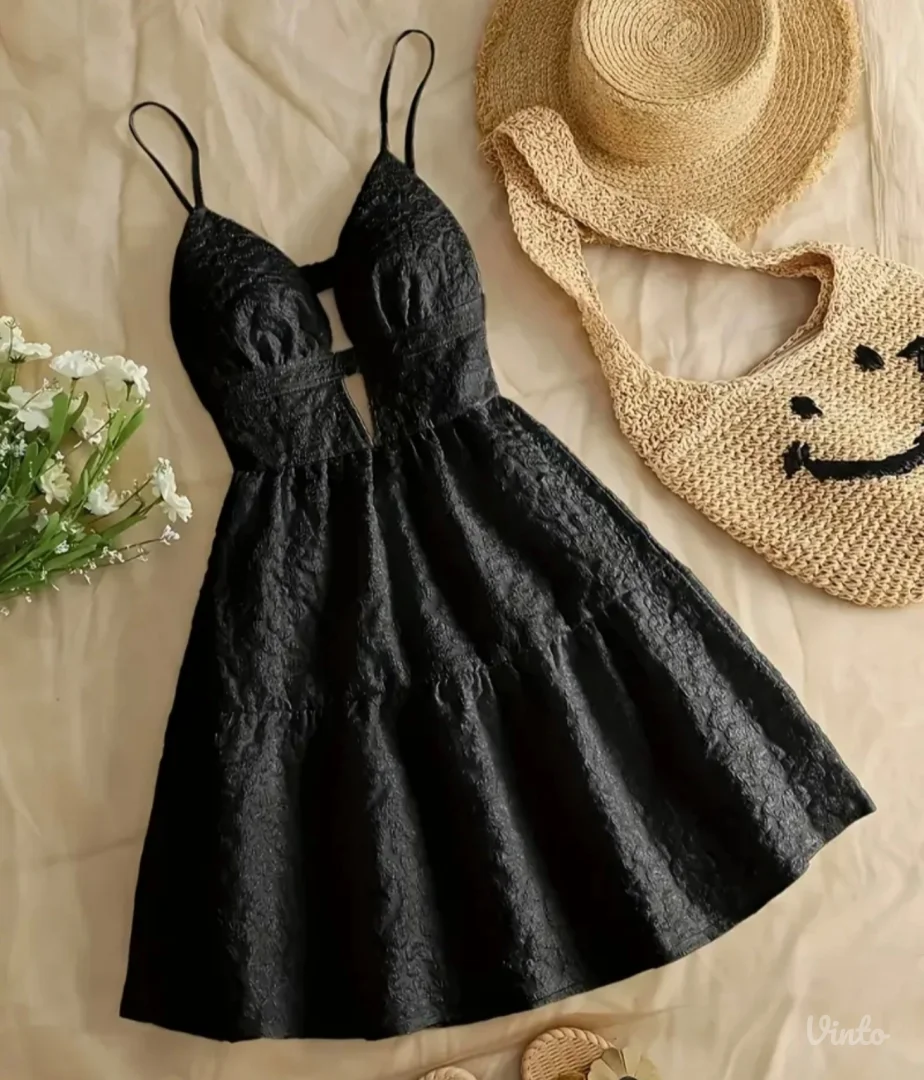 Haljinica gola leđa