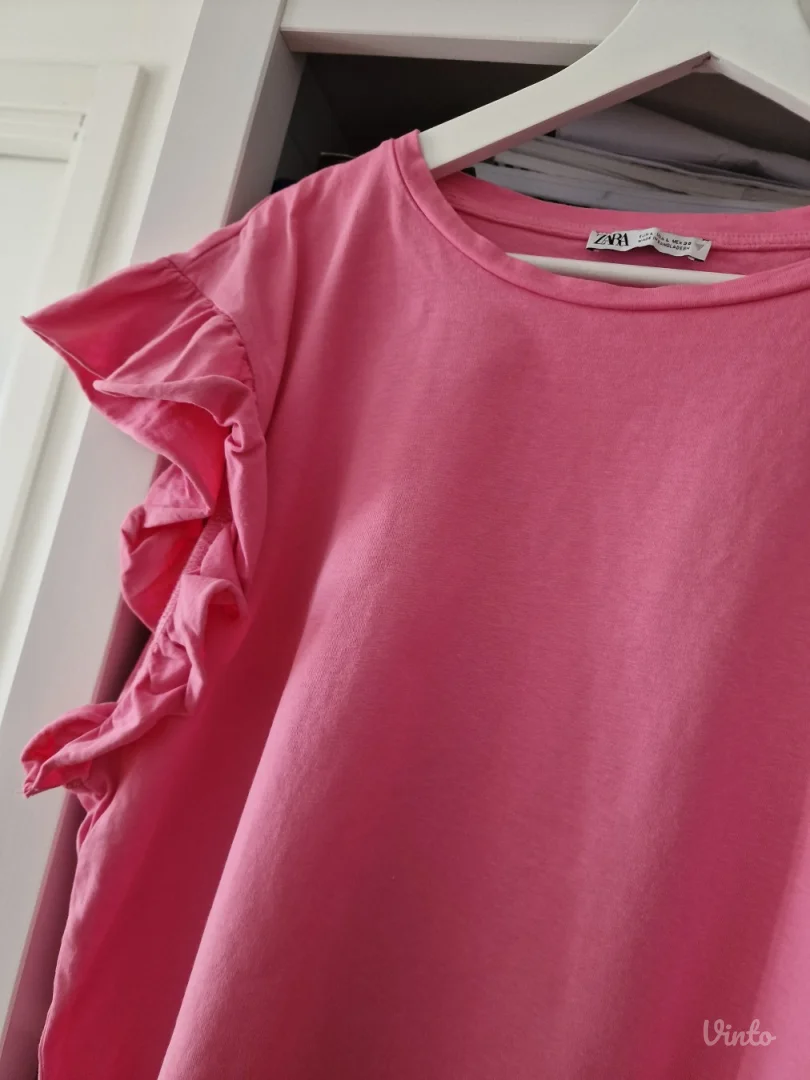 Kao nova Zara pink roze majica sa karnerima L