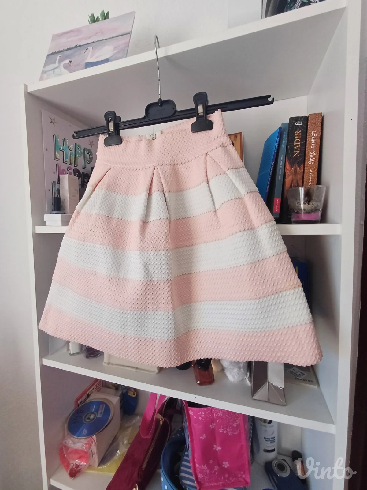 Pink Studio bela roze prugasta midi suknja