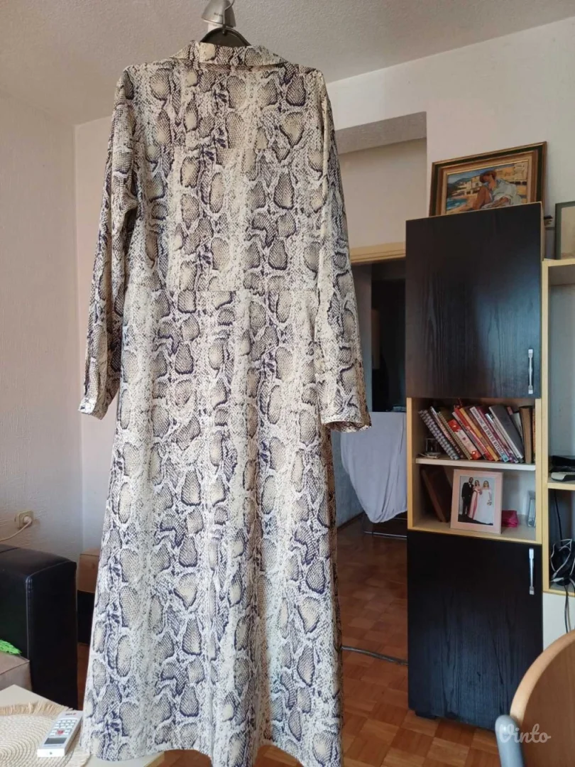 Midi dugacka haljina dugih rukava sa zmijskim printom L