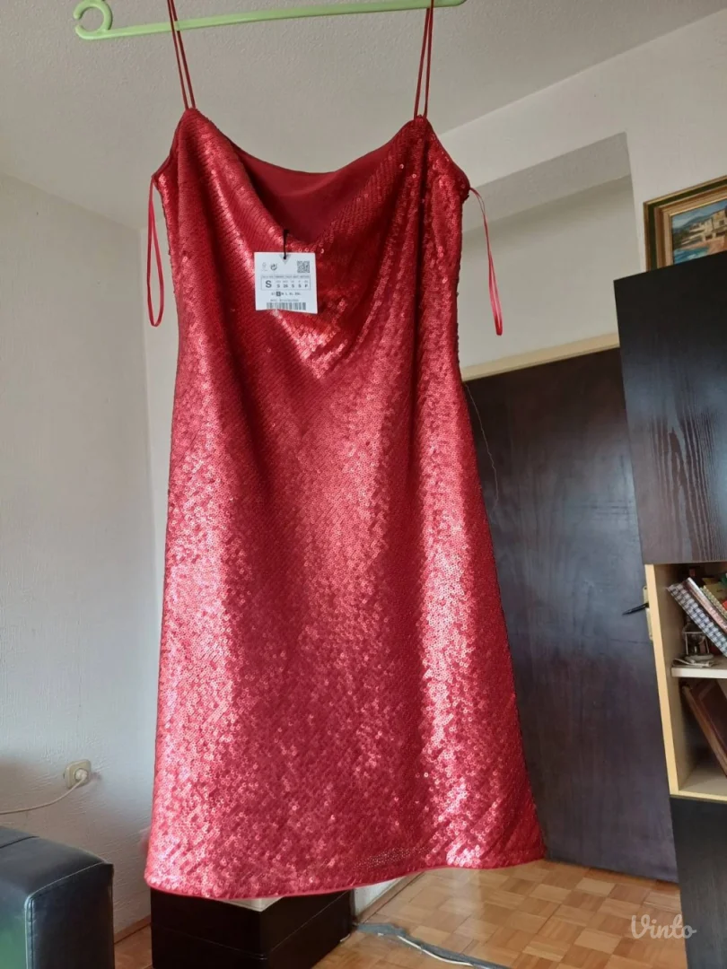 Nova Zara sljokicasta mini haljina na bretele S