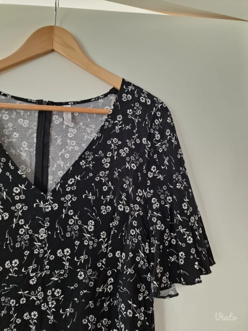 Amisu crni cvetni letnji kratak viskozni kombinezon 42