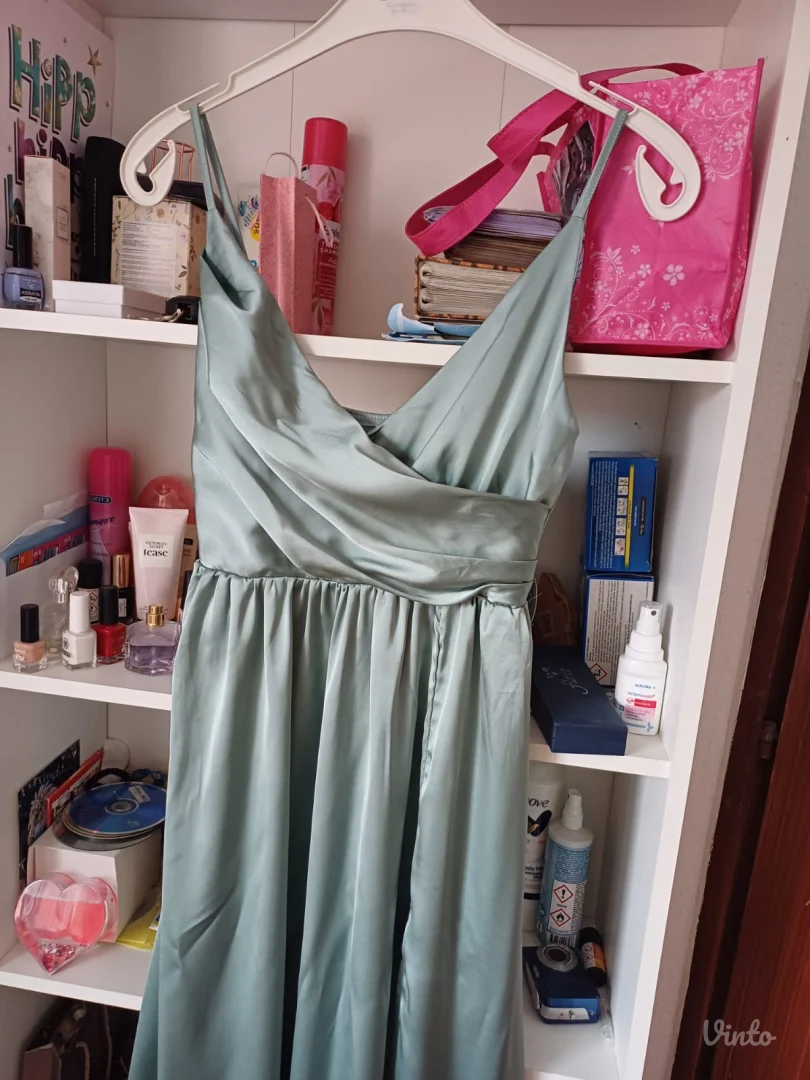 Nova Shein svecana satenska zelena midi haljina 35