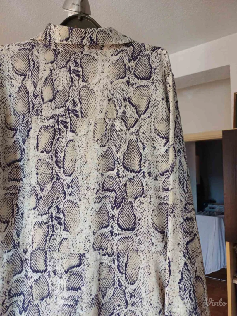 Midi dugacka haljina dugih rukava sa zmijskim printom L