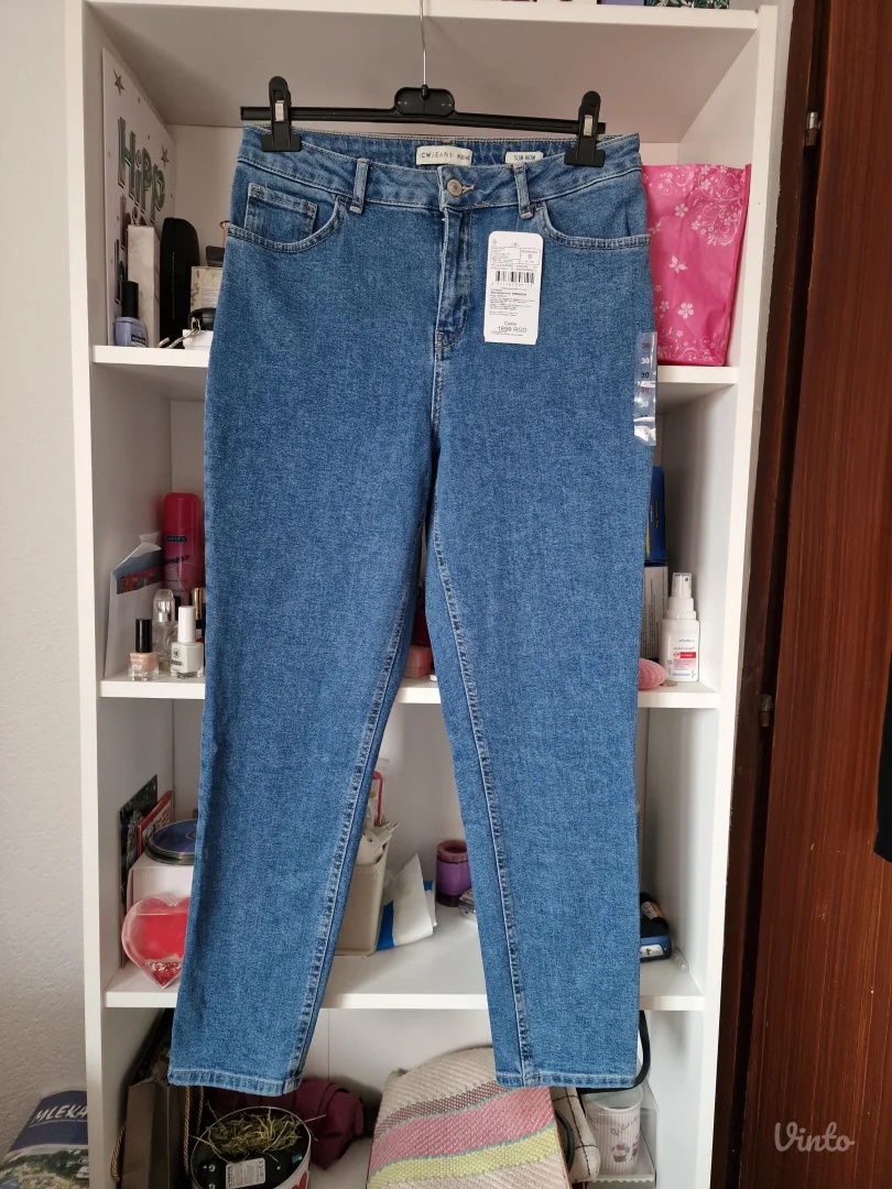 Nove LC Waikiki mom slim duboke farmerke sa etiketom 40