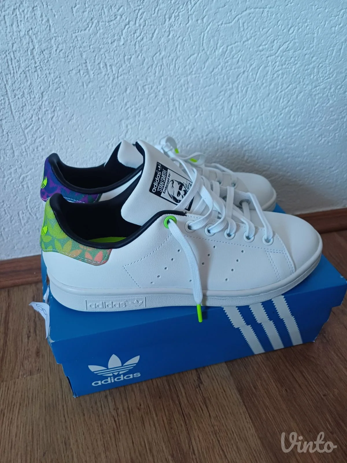 Nove Adidas Stan Smith bele patike 37 1-3