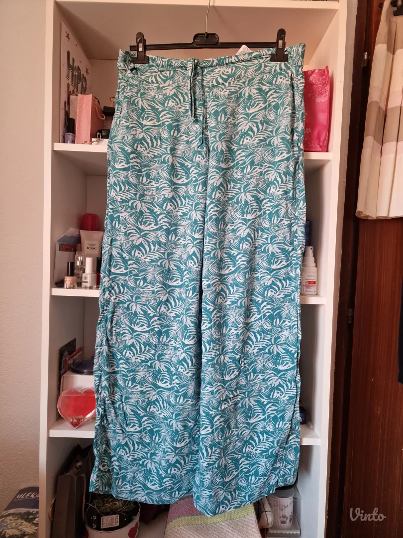 Orsay zelene cvetne duboke viskozne siroke letnje pantalone