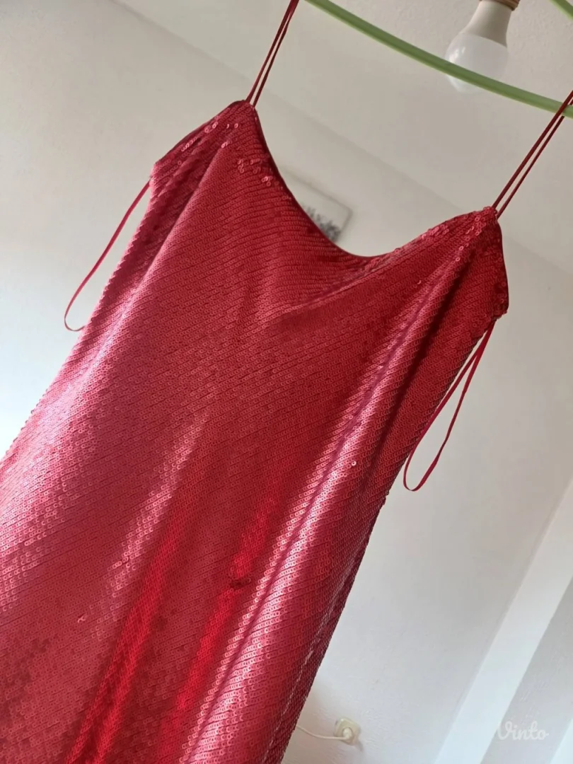 Nova Zara sljokicasta mini haljina na bretele S