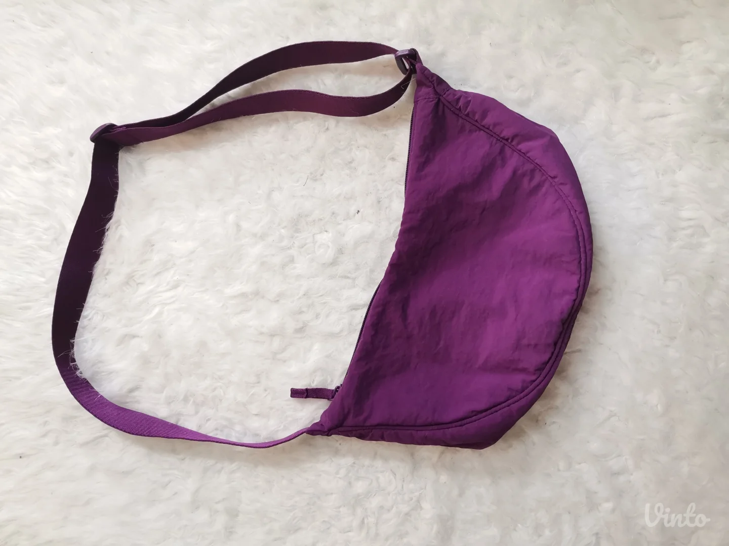 Uniqlo Round Mini Shoulder Bag