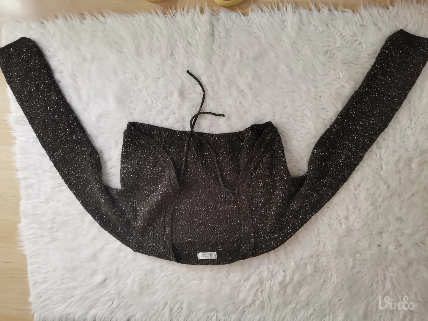 Bolero sa metalik koncem