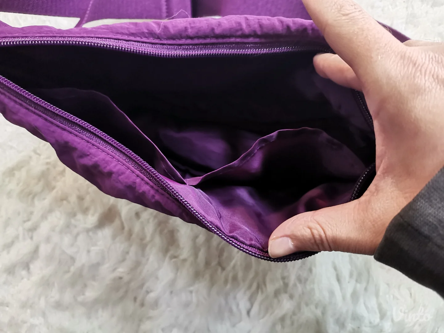 Uniqlo Round Mini Shoulder Bag