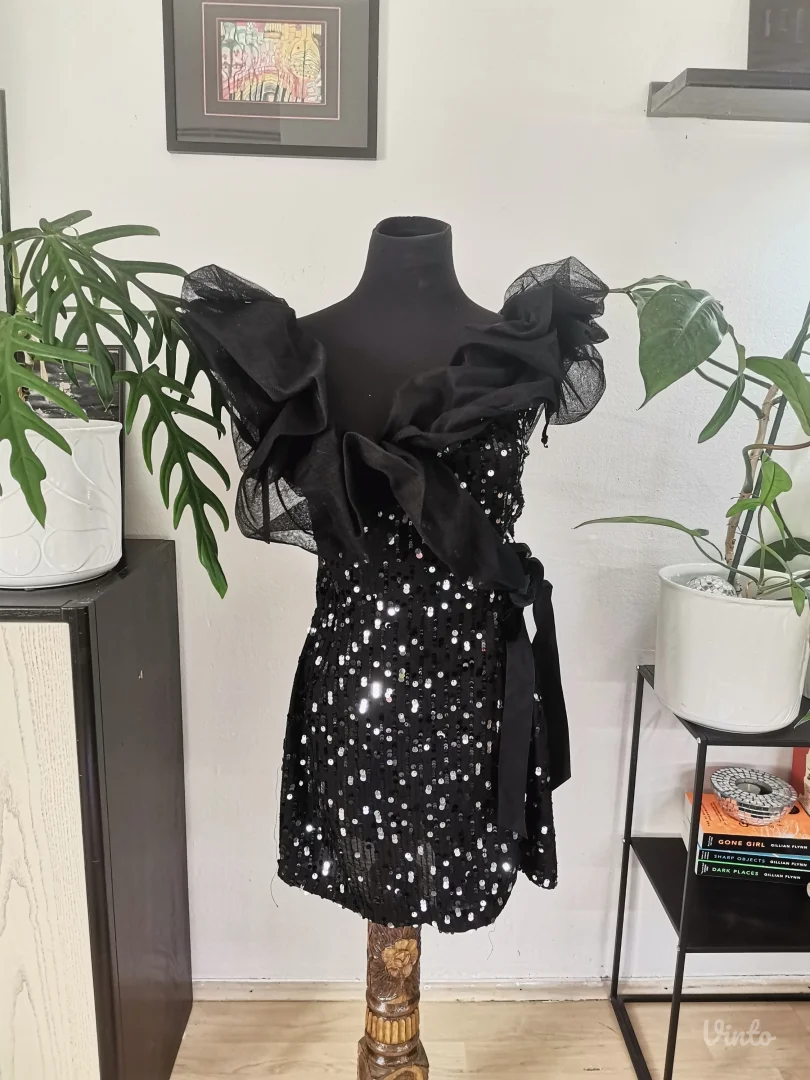 Zara haljina na preklop