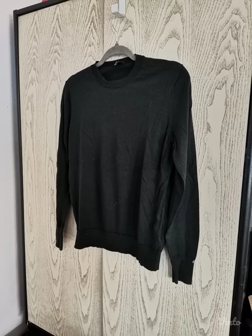 Uniqlo dzemper od 100%vune