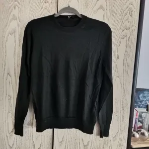 Uniqlo dzemper od 100%vune