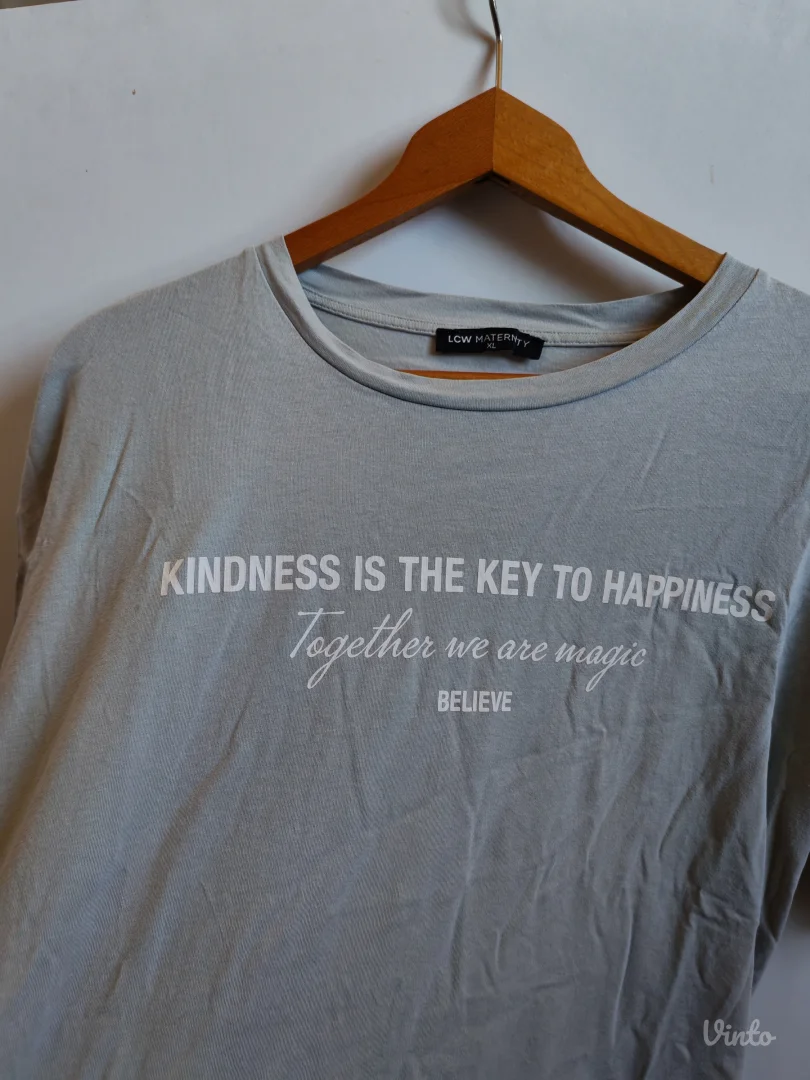 LCW majica sa natpisom