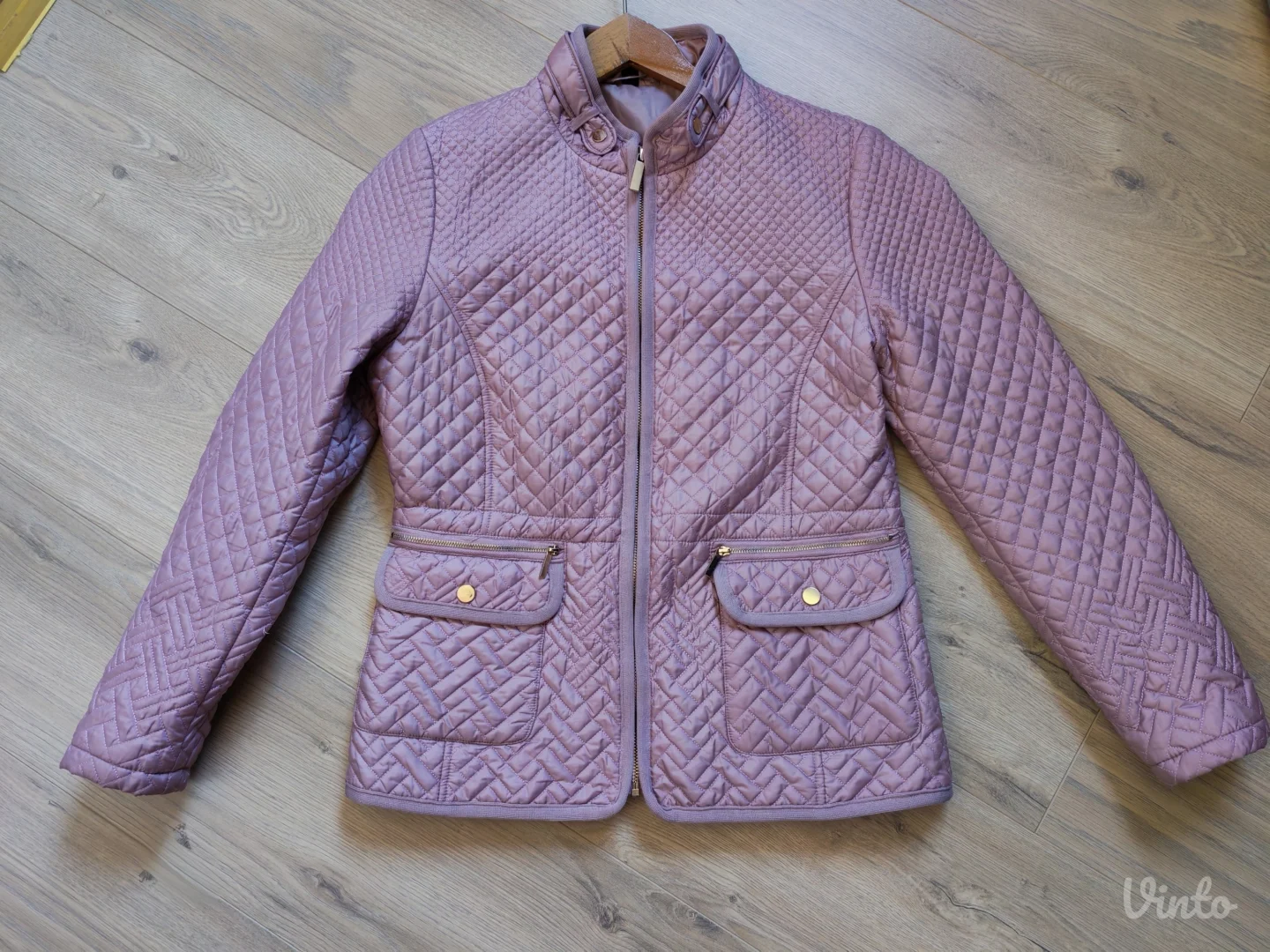 Elegantna prolećna jakna