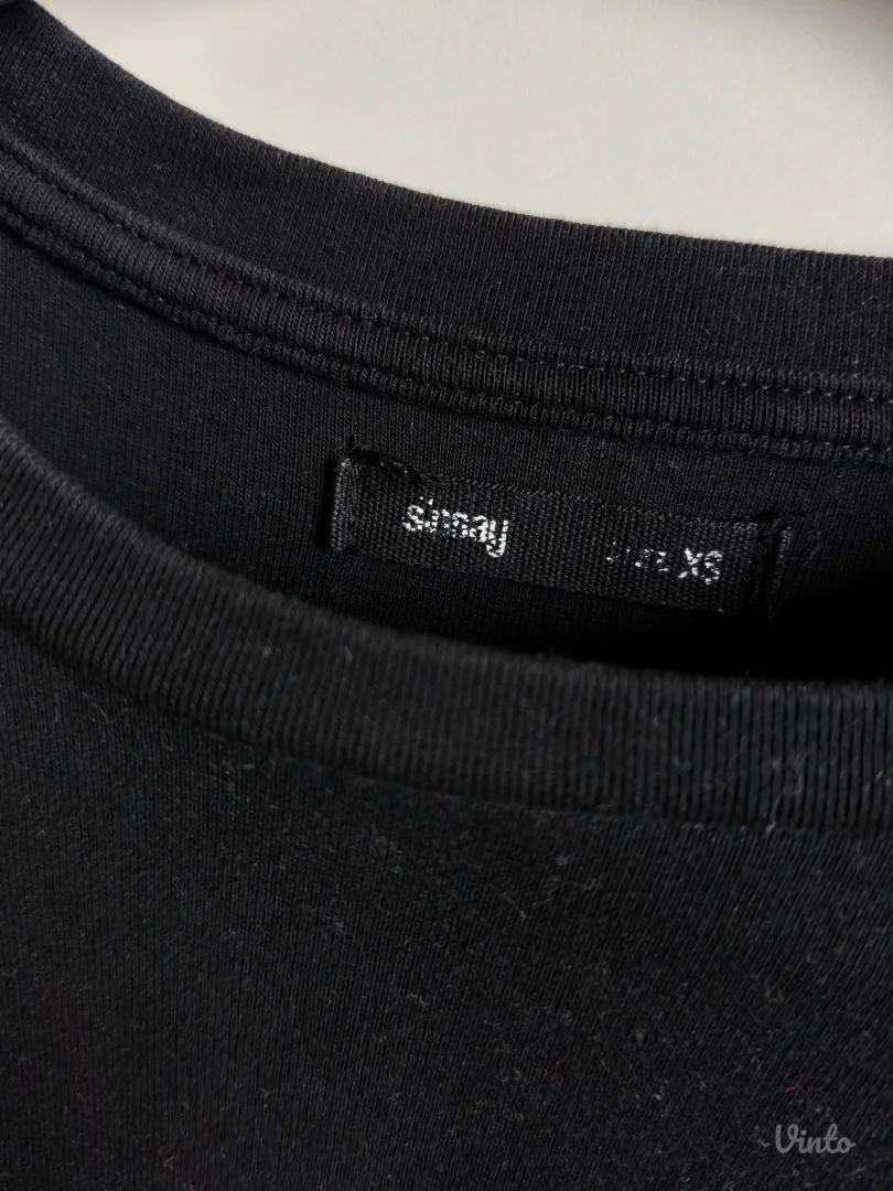 Sinsay Crni Bodi Dugih Rukava
