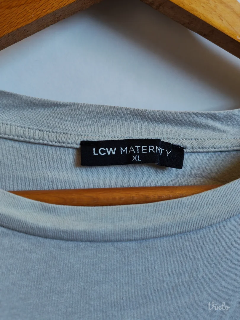 LCW majica sa natpisom