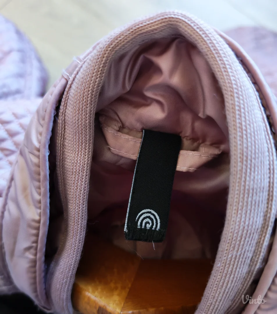 Elegantna prolećna jakna