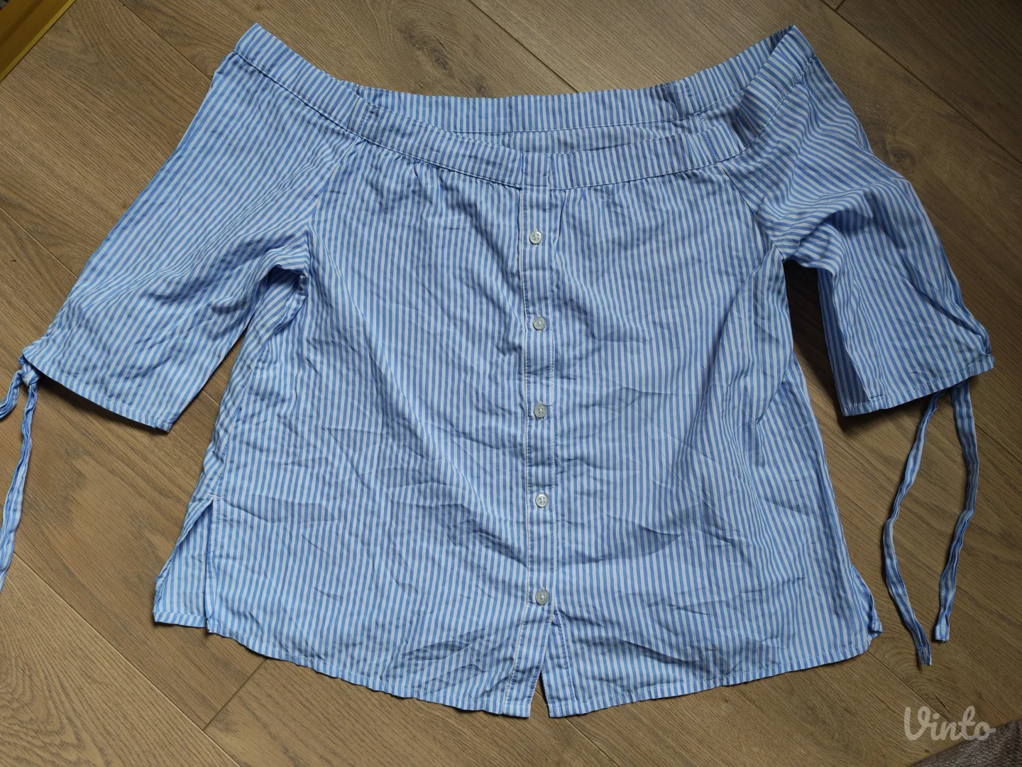 Prugasta off-shoulder košulja C&A