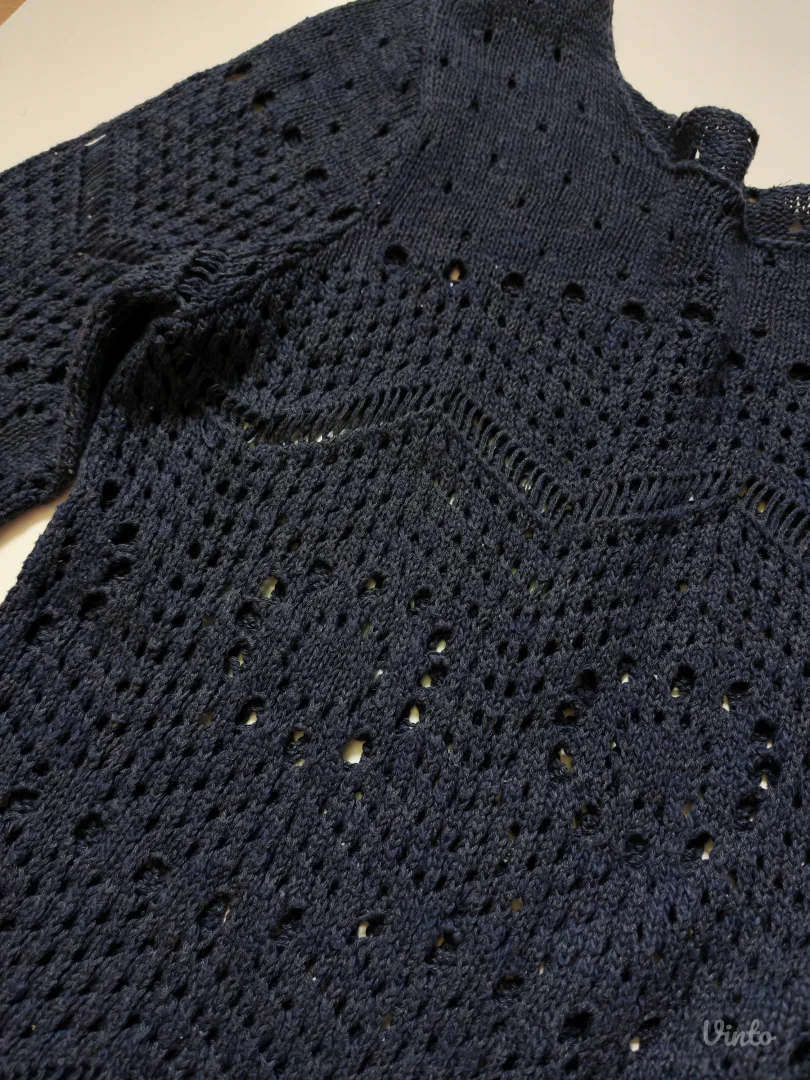 Teget Rupičasti Džemper