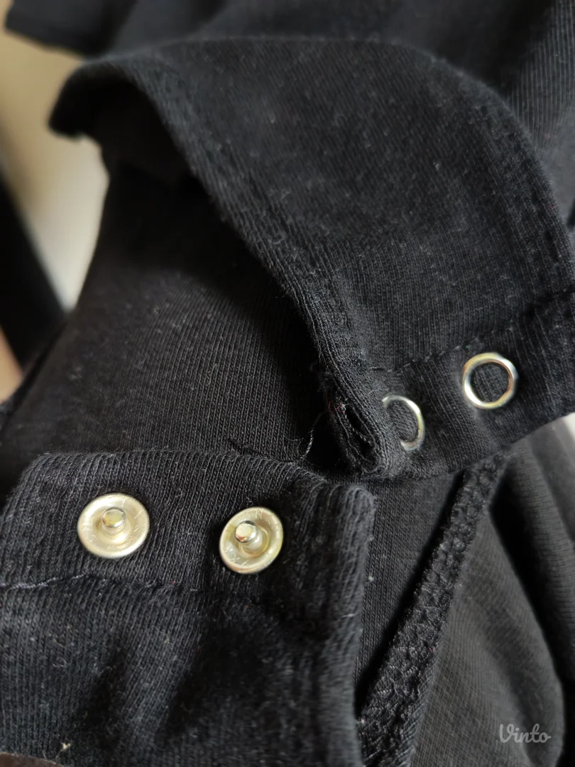 Sinsay Crni Bodi Dugih Rukava