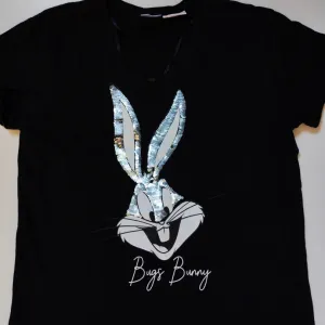 Crna majica sa šljokicama – Bugs Bunny