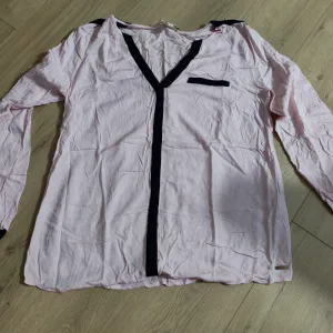 Esprit nežno roze bluza