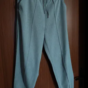 Stradivarius sive pantalone